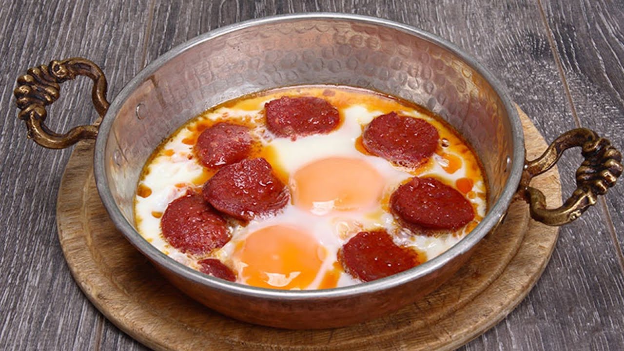SUCUKLU YUMURTA (1 KİŞİLİK)